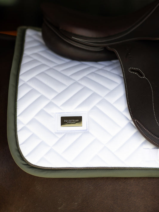 Modern White Jump Saddle Pad: Elegant Quilted, Bamboo Lined, Moisture-Wicking, Anti-Bacterial