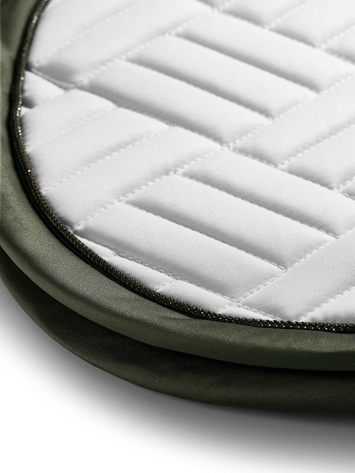 Modern White Jump Saddle Pad: Elegant Quilted, Bamboo Lined, Moisture-Wicking, Anti-Bacterial