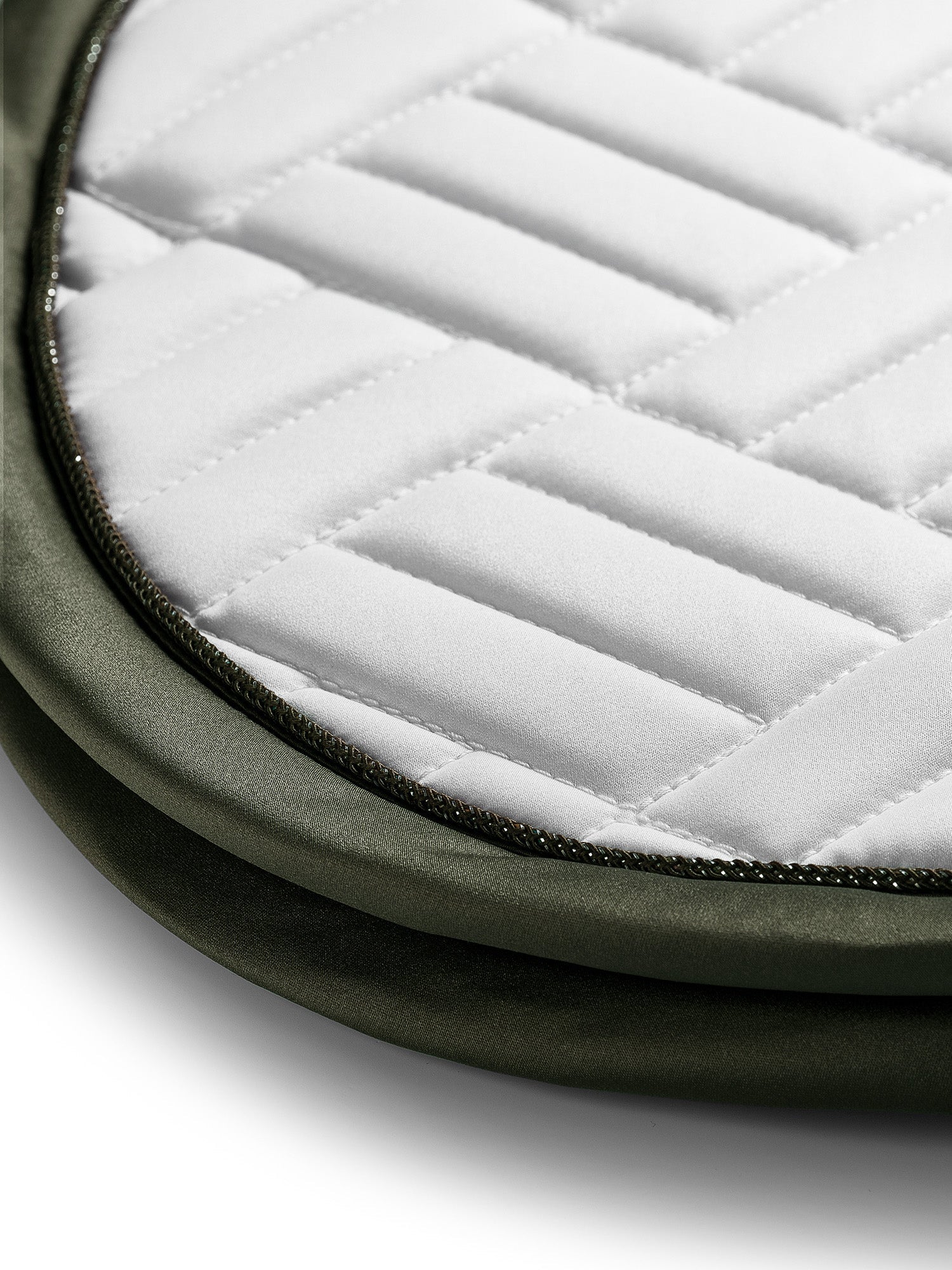 Modern White Jump Saddle Pad: Elegant Quilted, Bamboo Lined, Moisture-Wicking, Anti-Bacterial