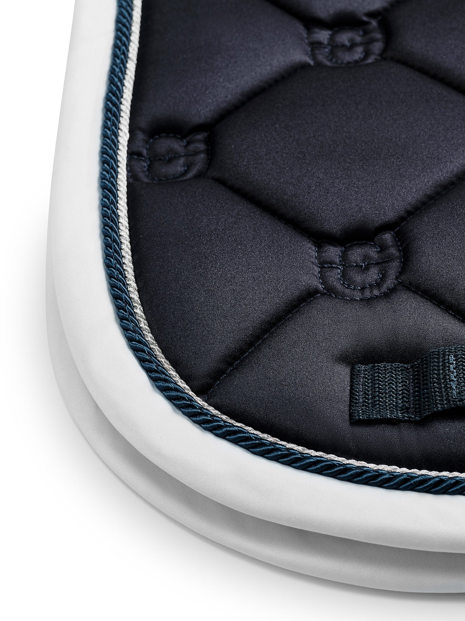 Midnight White Edge Dressage Saddle Pad: Elegant Navy Blue, Quick Dry, Dirt Resistant