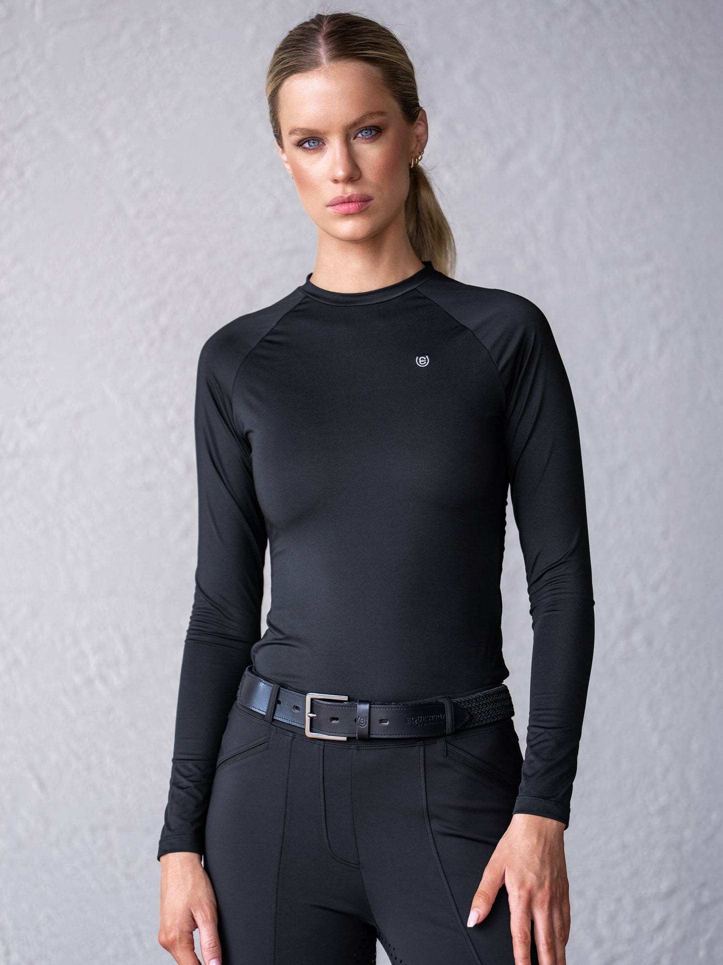 https://equestrianstockholm.com/cdn/shop/files/base-layer-black3.jpg