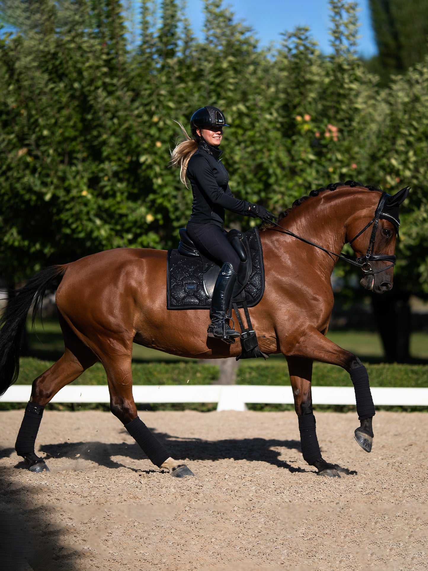 Elegant All Black Glimmer Dressage Saddle Pad - Quick-Dry, Moisture-Wicking Comfort