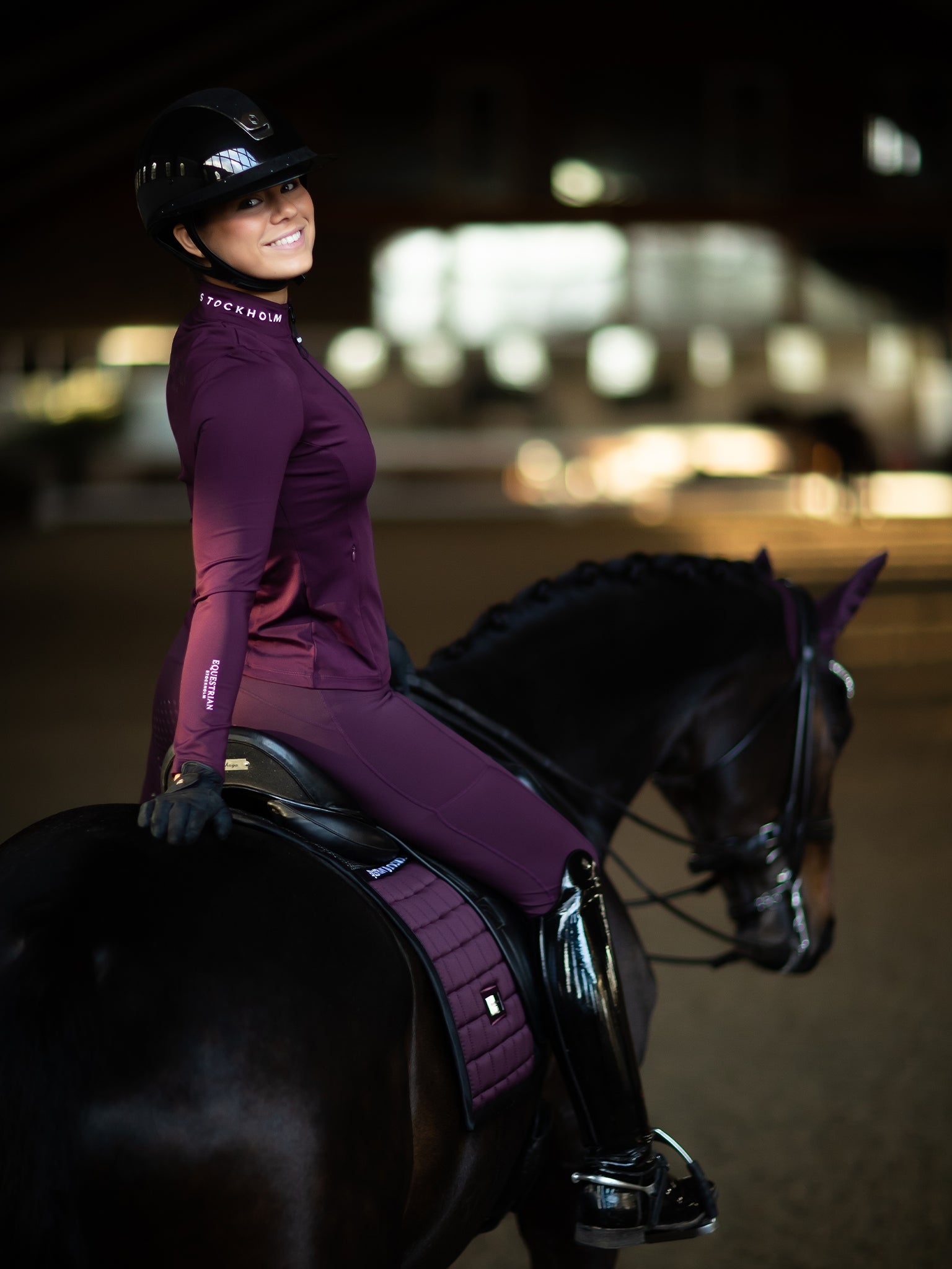 Elegant Black Raven Performance Dressage Saddle Pad with Anti-Slip Grip Mesh