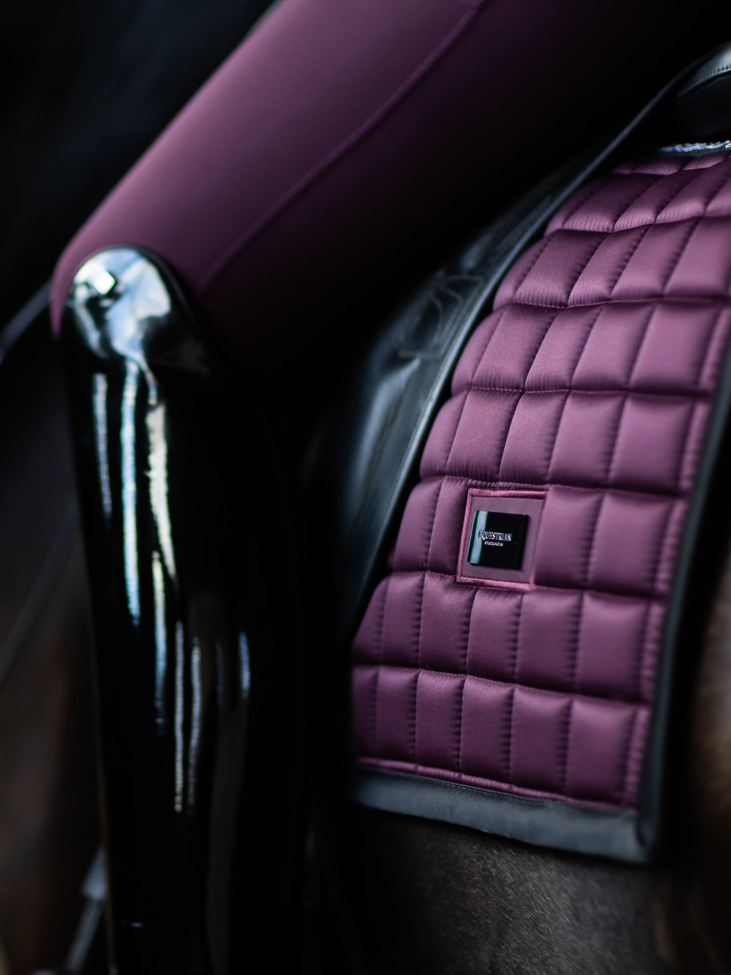 Elegant Black Raven Performance Dressage Saddle Pad with Anti-Slip Grip Mesh