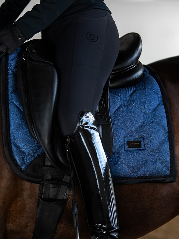 Elegant Polar Night Glimmer Dressage Saddle Pad: Quick Dry, Moisture-Wicking Comfort