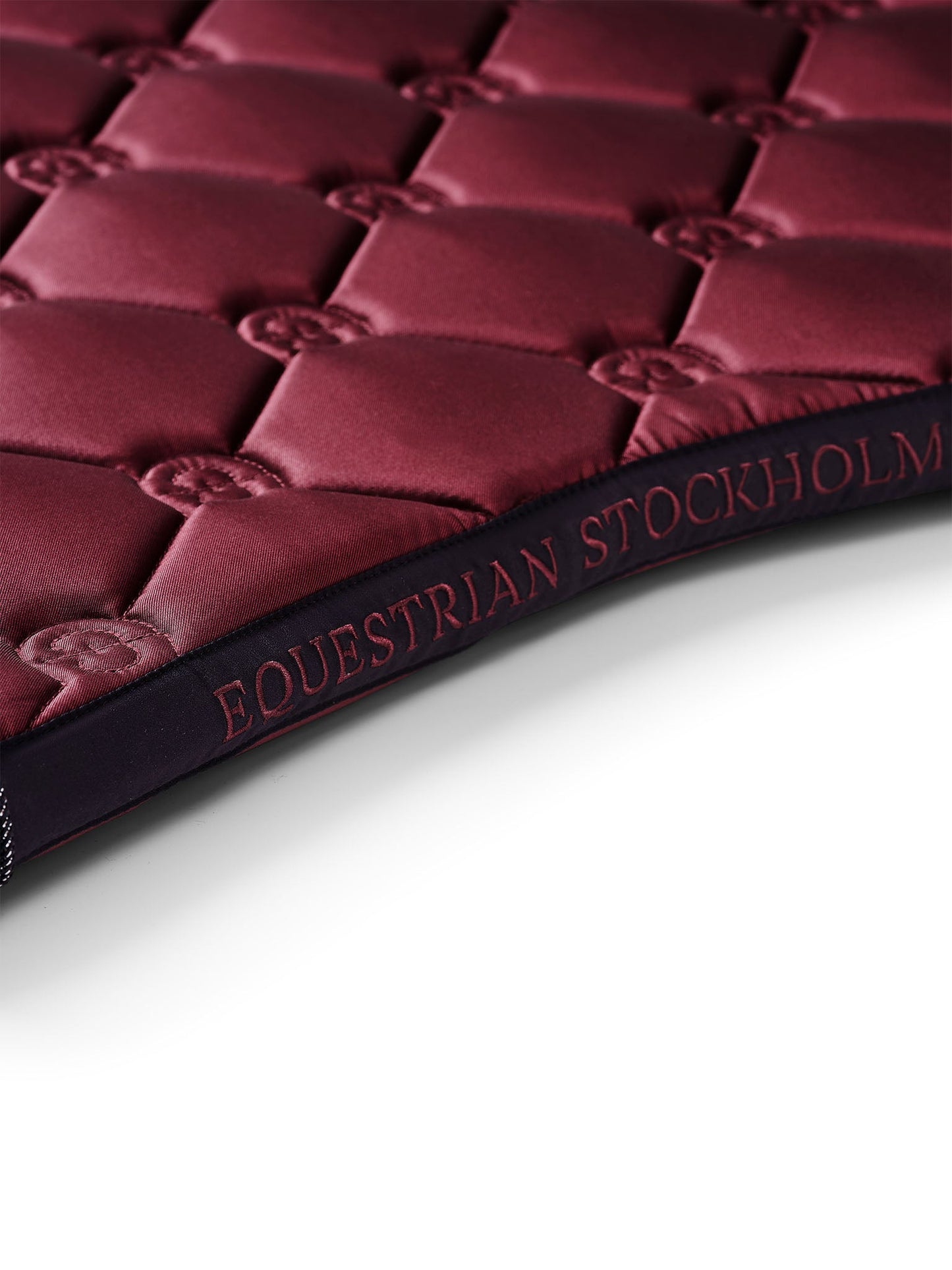 Elegant Twill Dressage Saddle Pad Luxe Deep Red High IQ Comfort