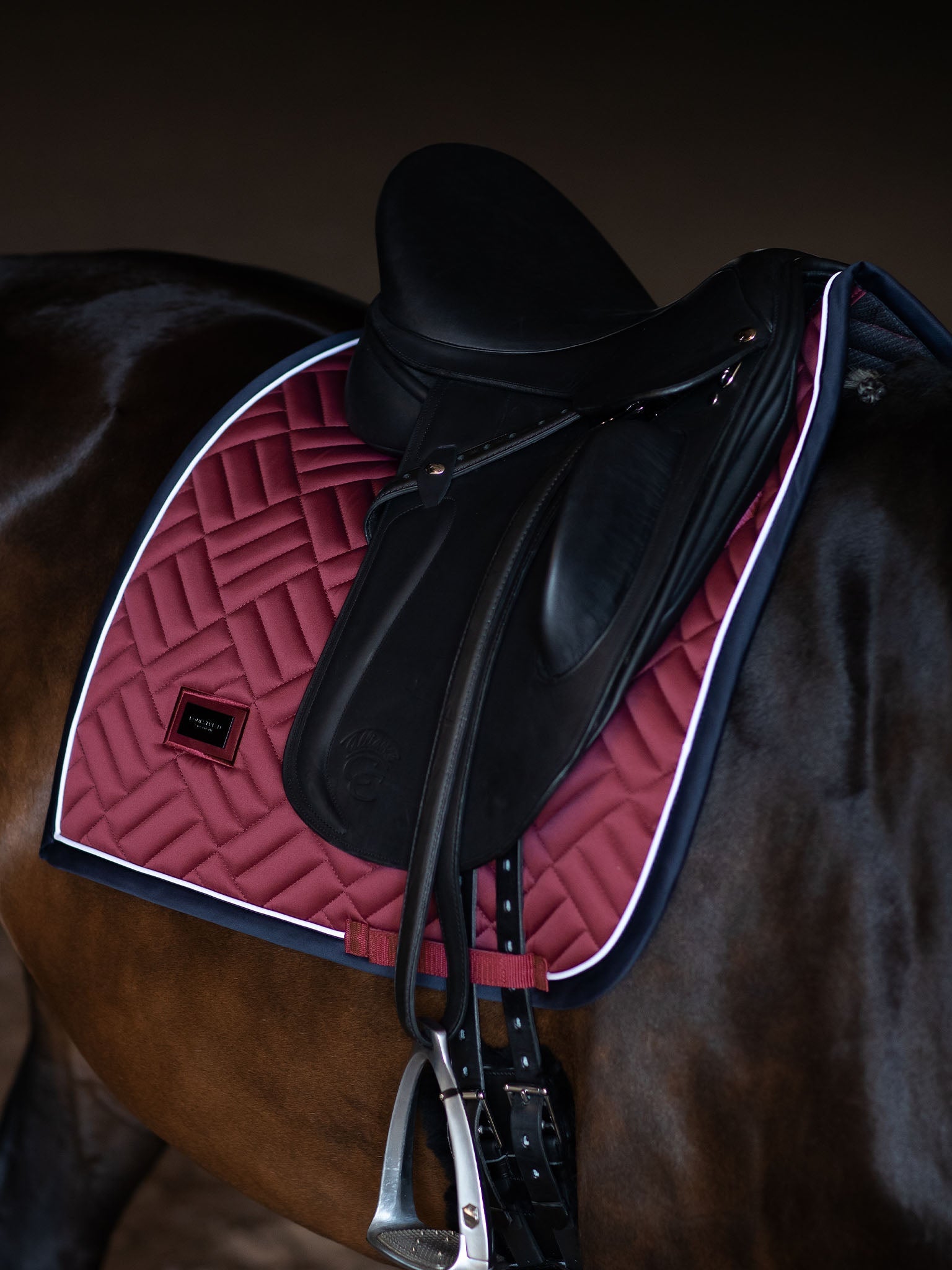 Modern Luxe Breathable 3D Mesh Dressage Saddle Pad with Bamboo Lining