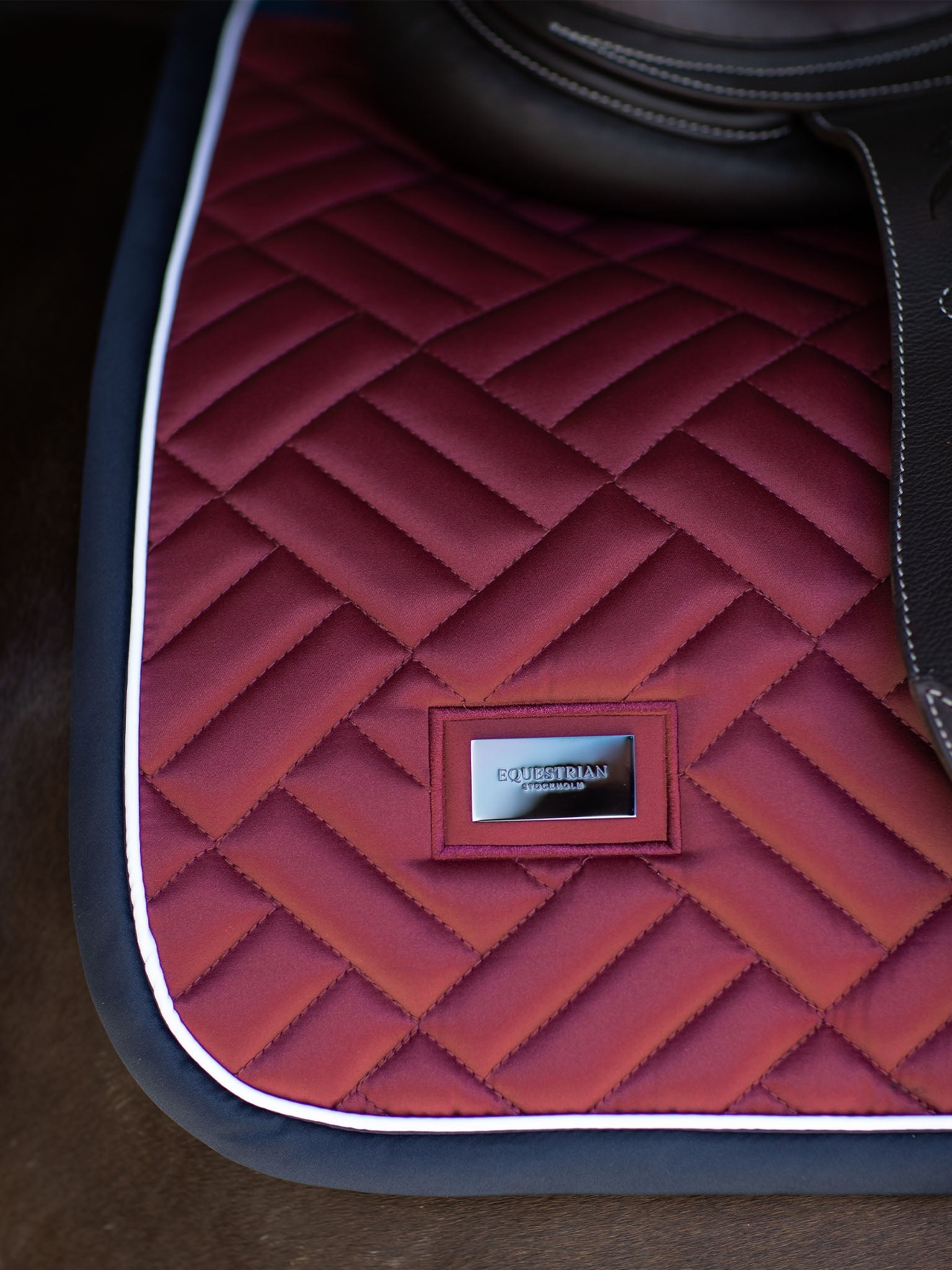 Modern Luxe Breathable 3D Mesh Bamboo Lined Jumping Saddle Pad