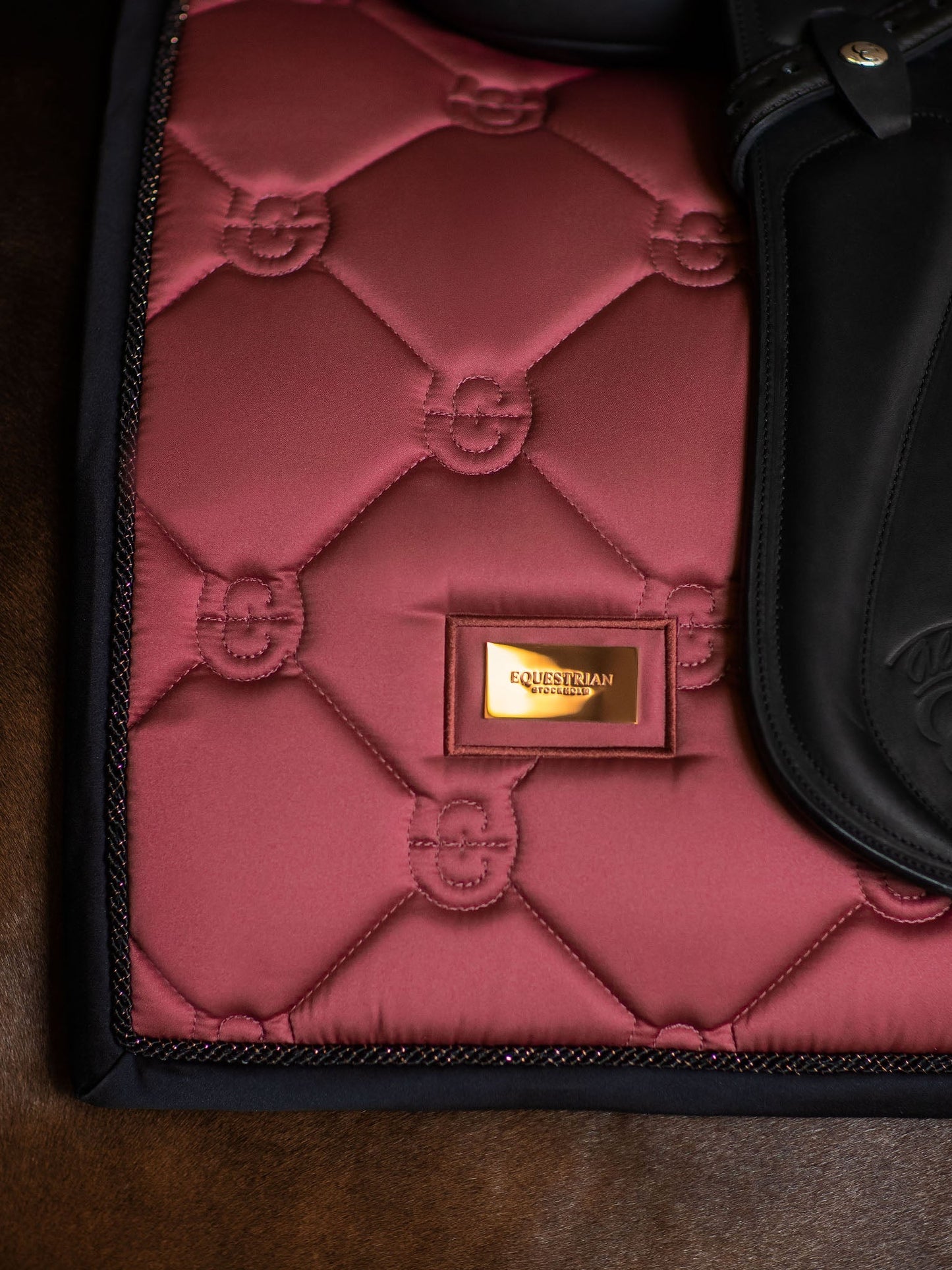 Soft Rouge Dressage Saddle Pad with Quick-Dry Comfort and Rose Gold Accents