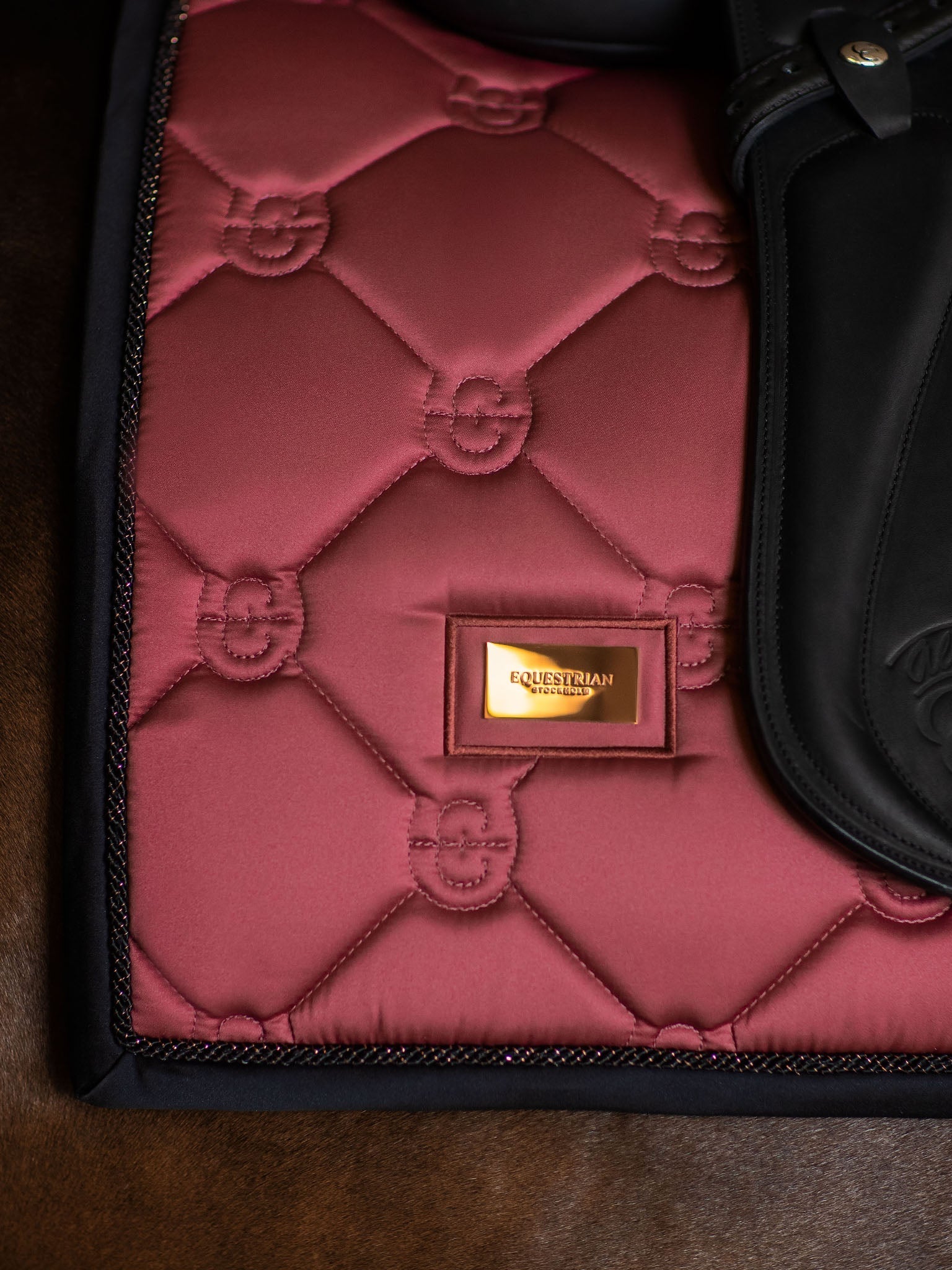 Soft Rouge Dressage Saddle Pad with Quick-Dry Comfort and Rose Gold Accents
