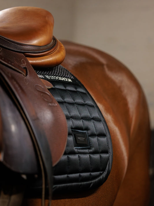Performance Black Horse Jump Saddle Pad with Grip Mesh and Bamboo Lining